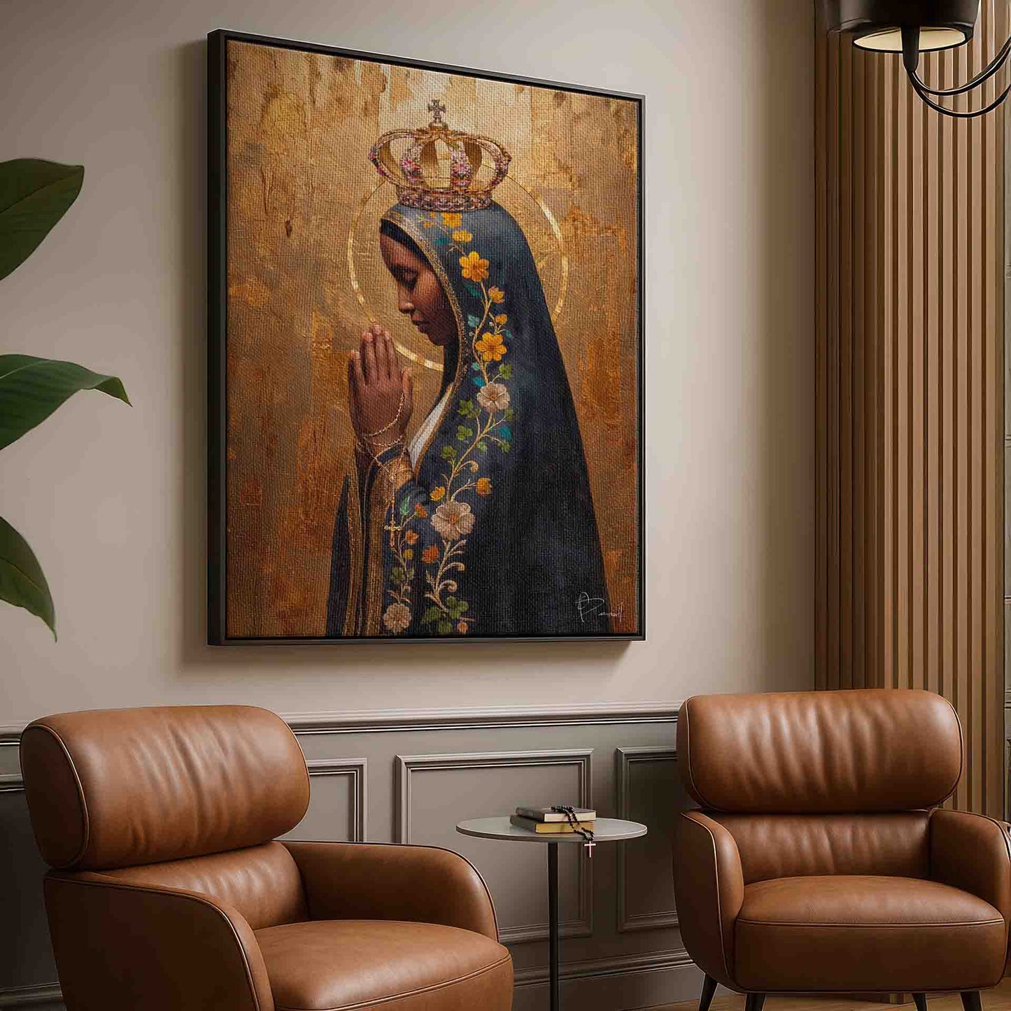 Close-up of the luxurious gold leaf background behind the Madonna