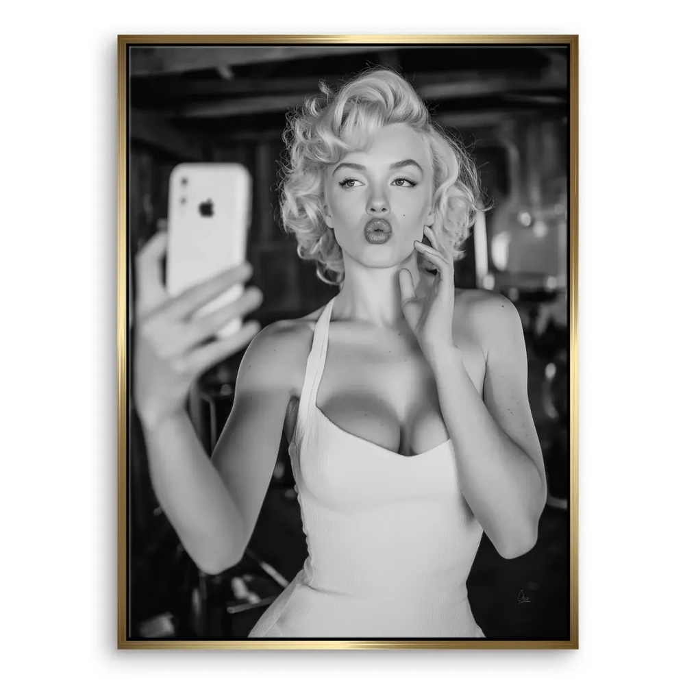 Marilyn Monroe Selfie Canvas Print - Vintage Glamour Wall Art - Image 7