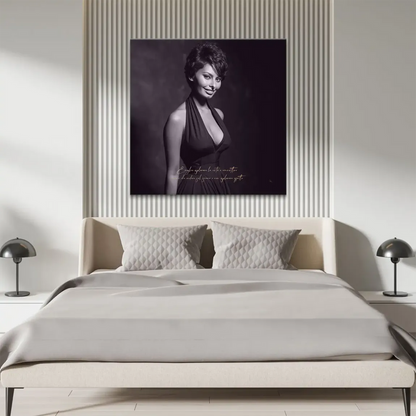 Canvas print featuring a handwritten gold Italian quote beside Sophia Loren's portrait.