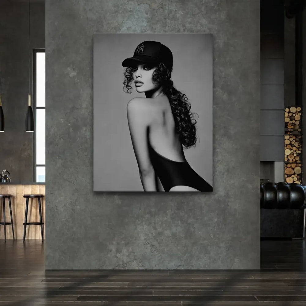 Minimalist chic wall decor ideal for living rooms or bedrooms