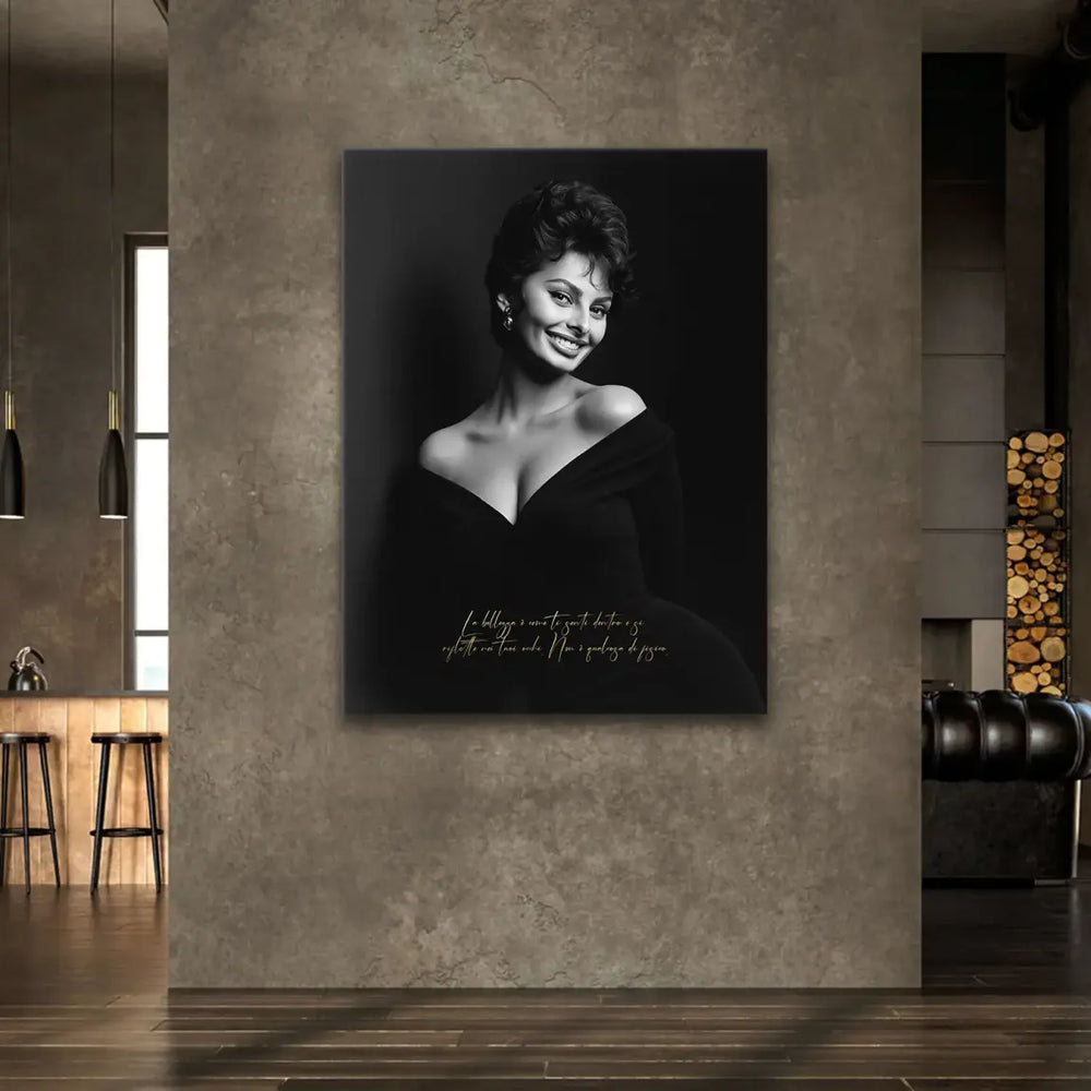 Monochrome canvas wall art featuring Sophia Loren with a refined vintage style