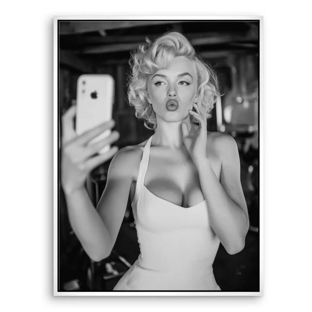 Marilyn Monroe Selfie Canvas Print - Vintage Glamour Wall Art - Image 5
